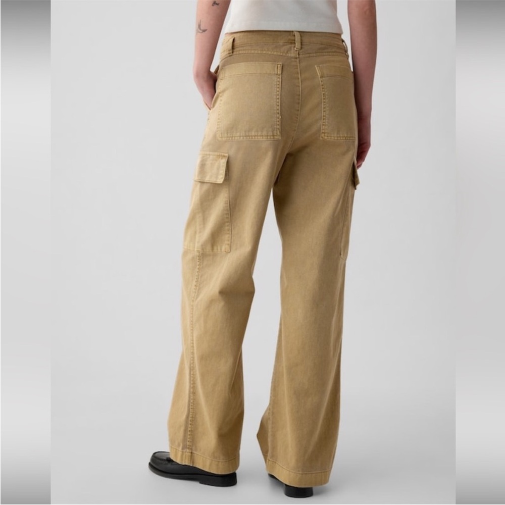 Gap Loose Khaki Cargo Pants in Mojave Women’s Size 12 - Picture 3 of 8